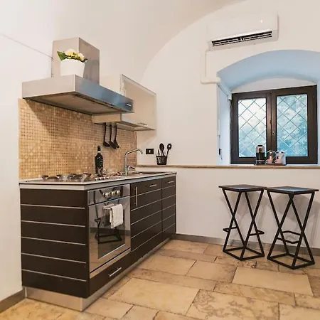 -suite ❉marmor - Elegante Casa Storica ❉ דירה טרני